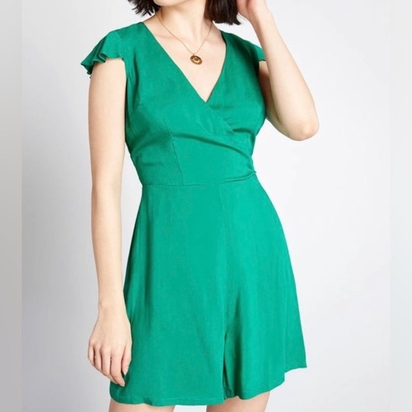 ModCloth X Collectif On Island Time Romper, Size 6, Green - Picture 1 of 13